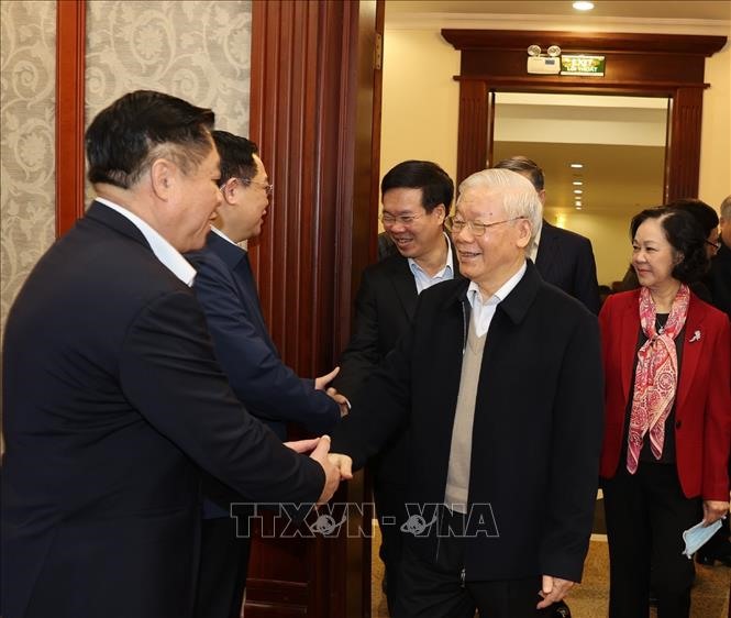 Tổng Bí thư, Chủ tịch nước Nguyễn Phú Trọng và các đồng chí Bộ Chính trị, Ban Bí thư đến dự phiên họp.
