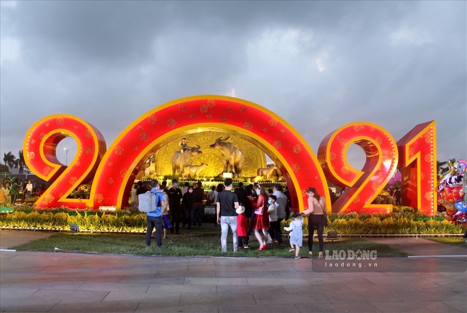 Biểu tượng linh vật năm Tân Sửu - 2021 vừa được khánh thành tại TP.Quy Nhơn (tỉnh Bình Định). Ảnh: N.T