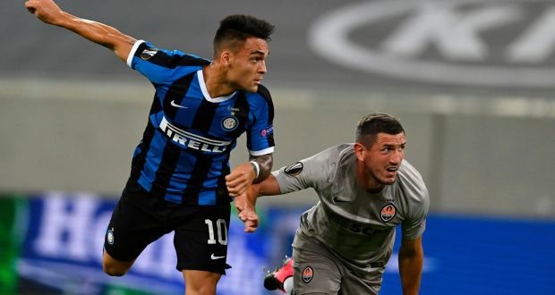 8. Lautaro Martinez (Tiền đạo - Inter): 11 bàn thắng