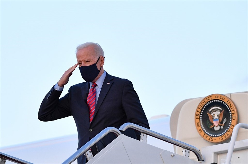 Ông Joe Biden có chuyến bay đầu tiên bằng Air Force One trên cương vị tổng thống. Ảnh: AFP