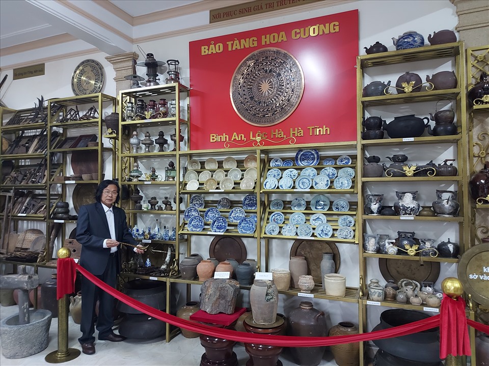 Hoa Cương- bảo tàng tư nhân đầu tiên tại Hà Tĩnh lưu giữ  những hiện vật quý hiếm về văn hóa dân tộc. Ảnh: Trần Tuấn
