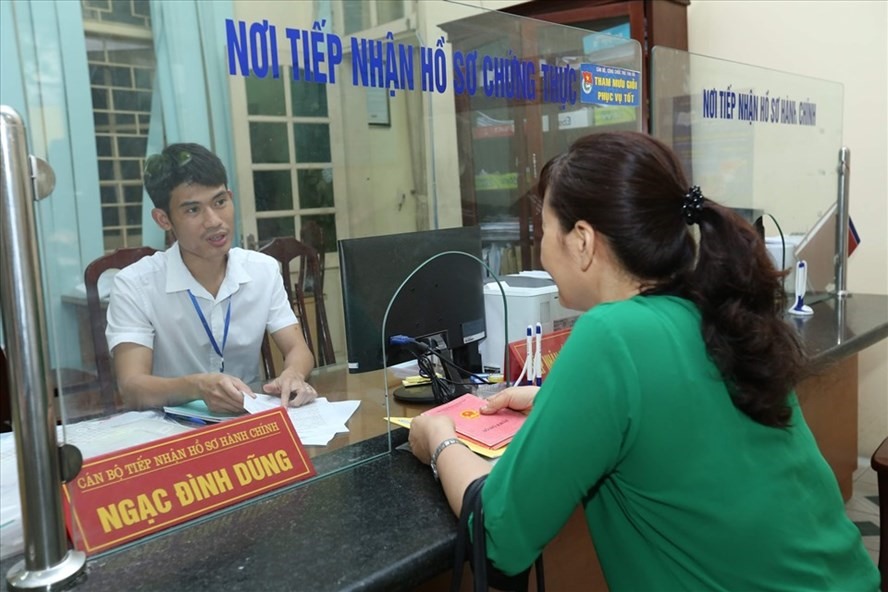 Công dân có thời hạn 12 tháng để chuyển hộ khẩu sau khi đến nơi ở mới. Ảnh: Hải Nguyễn