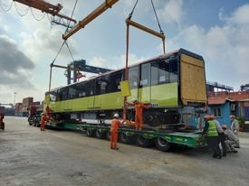 Đoàn tàu thứ ba tuyến metro Nhổn-ga Hà Nội đã cập cảng Hải Phòng. Ảnh MRB