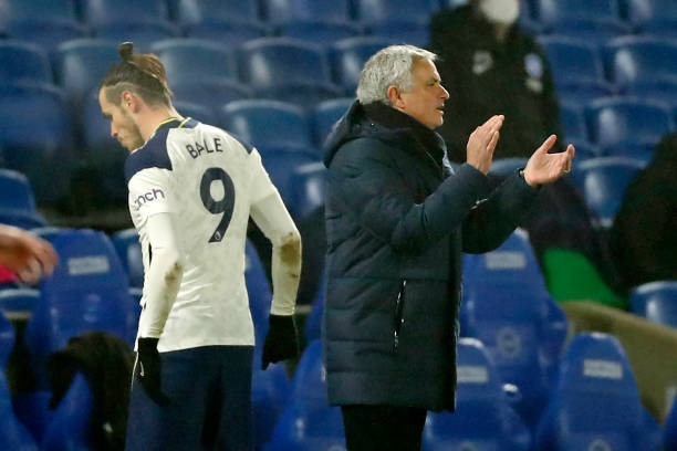 Gareth Bale và Mourinho cần tìm được tiếng nói chung để đưa Tottenham trở lại cuộc đua Ngoại hạng Anh. Ảnh: AFP