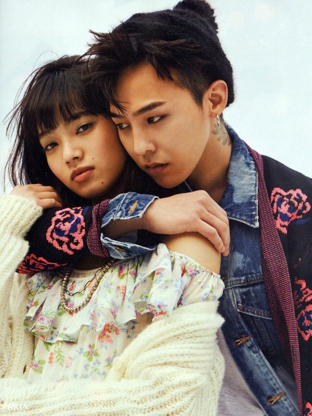 Giữa năm 2016, trên mạng xã hội lan truyền tin “thủ lĩnh” Big Bang hẹn hò nữ diễn viên Nhật Bản Nana Komatsu. G-Dragon thậm chí còn vô tình để lộ nhiều hình ảnh tình tứ với Nana trên mạng xã hội Instagram bí mật của mình. Ảnh: Instagram.