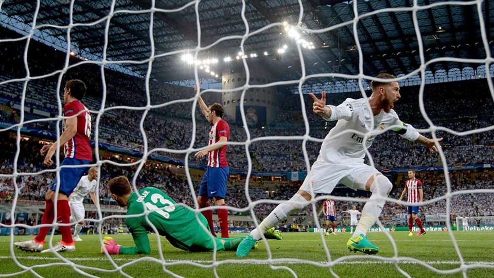 Sergio Ramos đã ghi bàn trong tư thế việt vị? Ảnh: UEFA