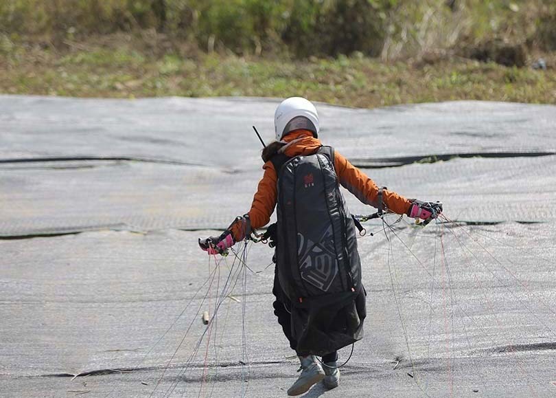 Một phi công trước giờ xuất phát.