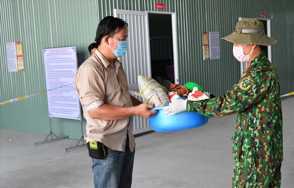 Trên tuyến biên giới tỉnh Kiên Giang vẫn đang cách ly tập trung cho trên 1000 công dân, sức khỏe đều ổn định. Ảnh: PV