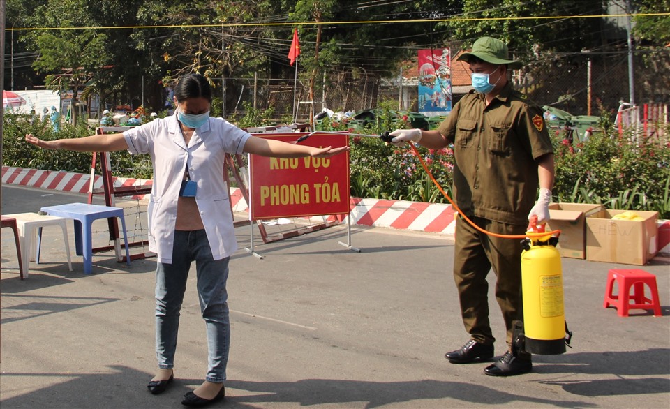 Tỉnh đang triển khai nhiều giải pháp tập trung phòng, chống dịch bệnh COVID-19. Ảnh: Đình Trọng