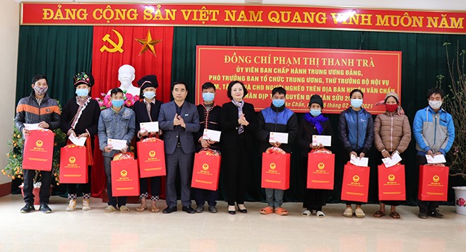 Từng là Bí thư tỉnh ủy Yên Bái nên bà Phạm Thị Thanh Trà đặc biệt quan tâm đến công tác giảm nghèo tại tỉnh này.