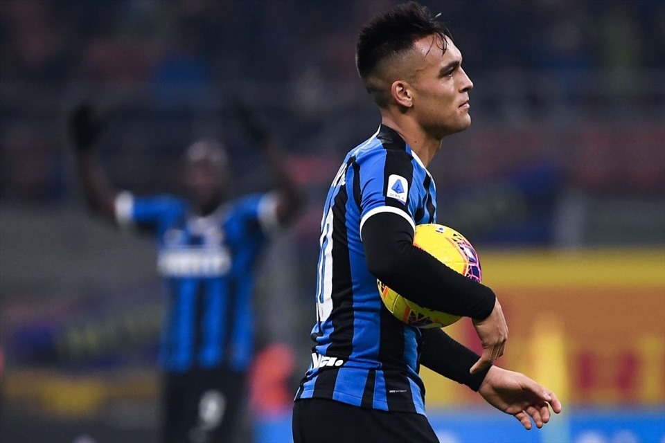 8. Lautaro Martinez (Tiền đạo - Inter): 10 bàn thắng