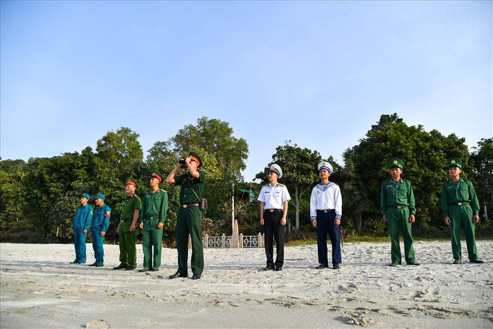 Là đơn quân đóng quân tại xã đảo Tiên Hải, Thành phố Hà Tiên, một đảo tiền tiêu có vị trí chiến lược quan trọng trong thế trận quốc phòng – an ninh của tỉnh Kiên Giang nói riêng, biên giới Tây Nam của Tổ Quốc nói chung nên cán bộ, chiến sĩ Đại đội bộ binh hỗn hợp 7, luôn xác định nhiệm vụ huấn luyện và sẵn sàng chiến đấu, cơ động ứng phó với mọi tình huống xảy ra.