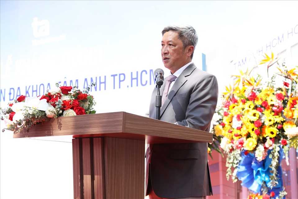 Thứ trưởng Bộ Y tế - PGS.TS Nguyễn Trường Sơn phát biểu tại buổi lễ khai trương BVĐK Tâm Anh TP.HCM.