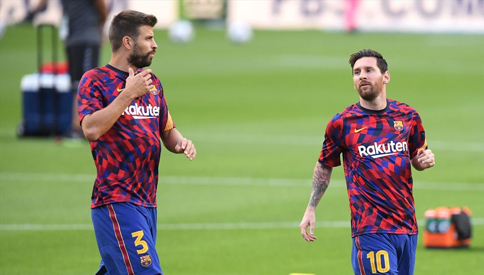 Lionel Messi và Gerard Pique cũng nằm trong danh sách những người bị công ty mà Barcelona thuê để bôi nhọ, chỉ trích trên mạng xã hội. Ảnh: Barcelona