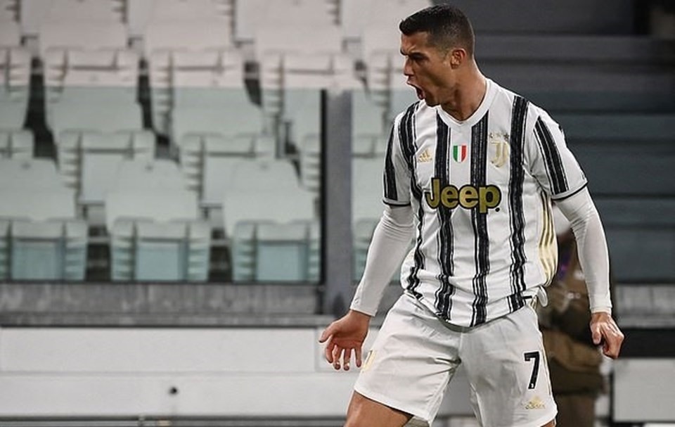 1. Cristiano Ronaldo (Tiền đạo - Juventus): 19 bàn thắng