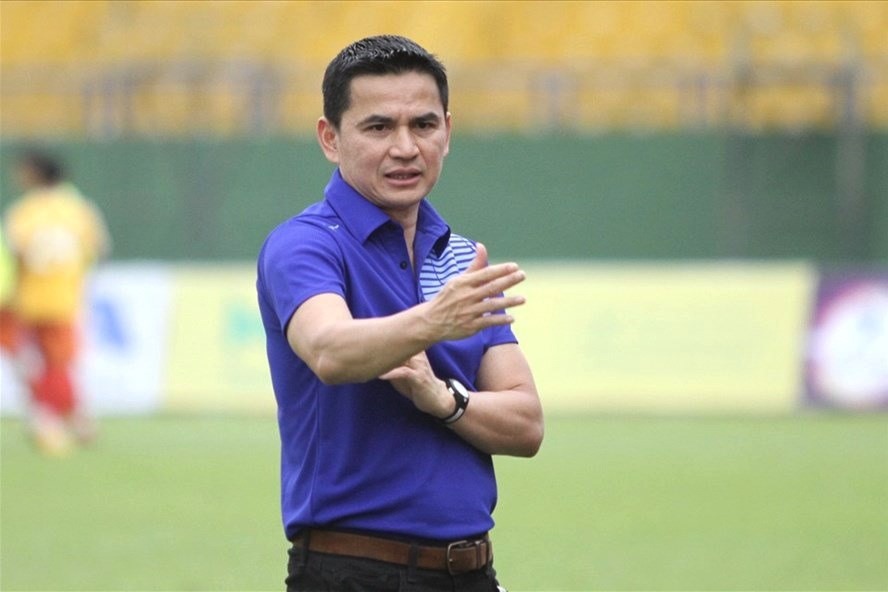 Kiatisak là huyền thoại của tuyển Thái Lan trên cương vị cầu thủ lẫn huấn luyện viên. Ảnh: Thanh Vũ.