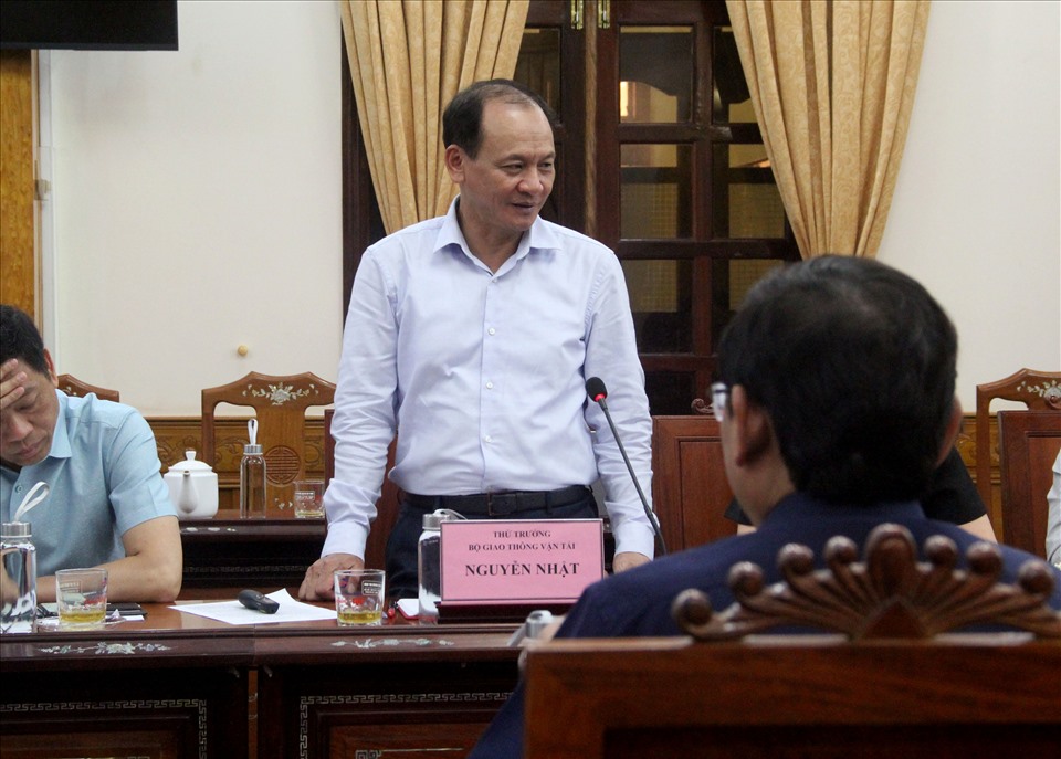 Thứ trưởng Bộ GTVT – Nguyễn Nhật phát biểu tại buổi làm việc. Ảnh: N.T