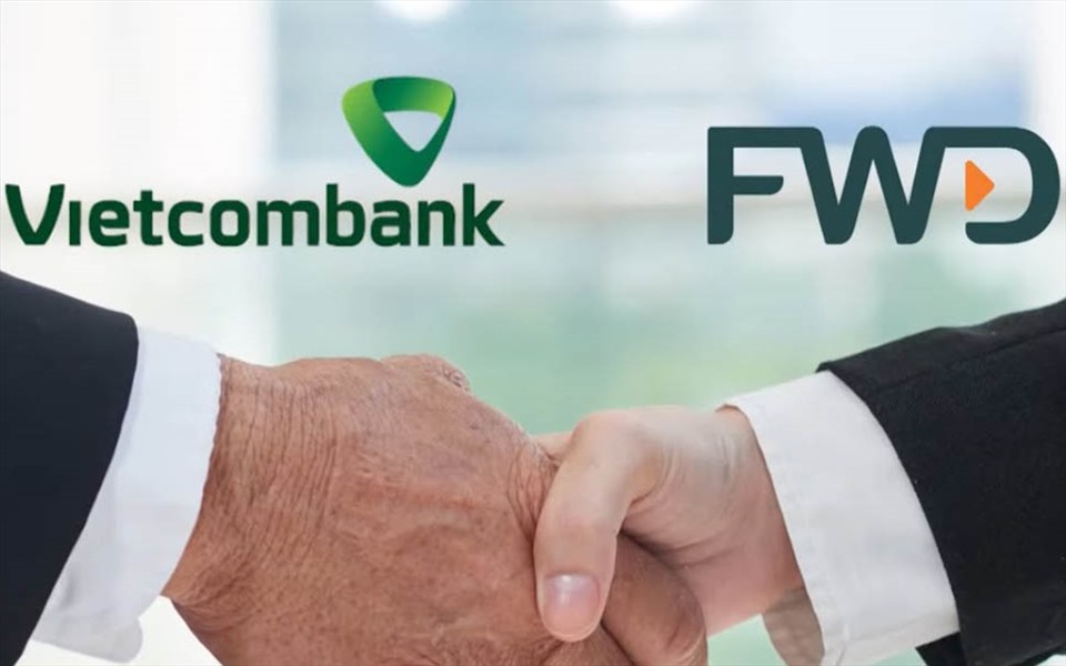Sản phẩm bảo hiểm “FWD Nâng tầm vị thế” được phân phối độc quyền bởi Vietcombank. Ảnh: N.H