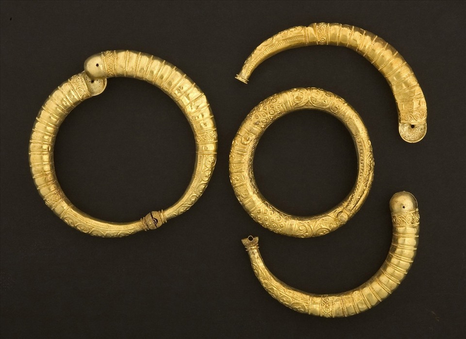 Vòng vàng cổ được tìm thấy ở Israel. Ảnh: Bộ Cổ vật Israel