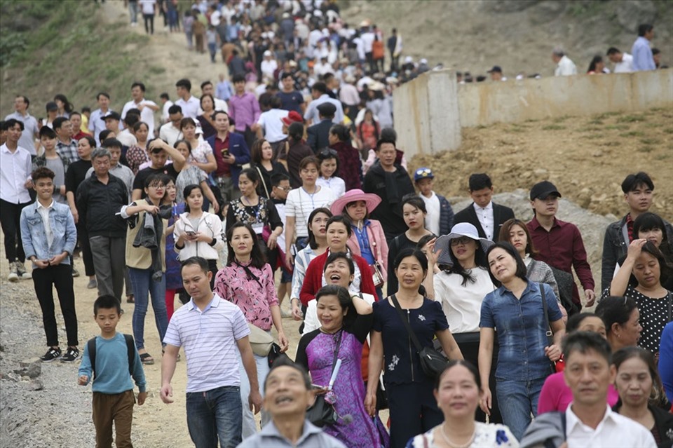 Chùa Tam Chúc thu hút đông đảo du khách về lễ chùa hàng năm. Ảnh: LĐO