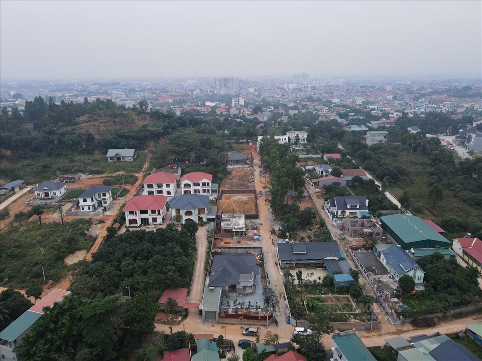 Ông Hùng thông tin thêm, những sai phạm sau thời điểm Thanh tra tỉnh Vĩnh Phúc chủ yếu tập trung vào thời điểm địa phương tập trung phòng chống dịch COVID-19.