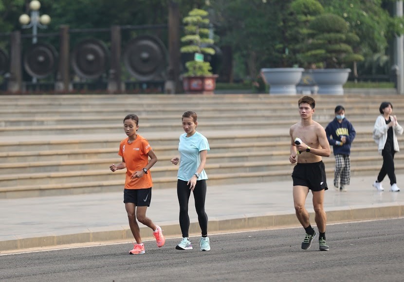 Tiền Phong Marathon 2021 quy tụ 4.358 vận động viên, trong đó có 4.118 vận động viên phong trào và 240 vận động viên chuyên nghiệp (44 vận động viên nước ngoài) tham gia tranh tài trong ngày 28.3.2021 tại thành phố Pleiku.