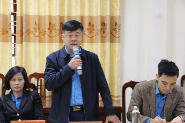 Ông Ngô Đức Thắng, Chủ tịch Công đoàn các Khu công nghiệp tỉnh Bắc Giang phát biểu tại hội nghị. Ảnh: Nguyễn Huyền