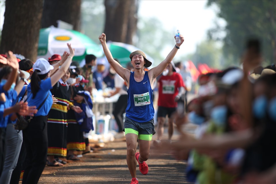 Một không khí sôi động tại Tiền Phong Marathon 2021. Ảnh: Như Ý