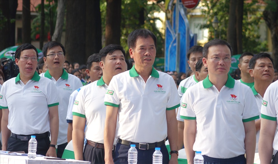 Ông Trần Đức Phấn, Phó tổng cục cục trưởng phụ trách Tổng cục TDTT cũng đến tham dự sự kiến. Trong những năm qua, hưởng ứng cuộc vận động, thể thao Việt Nam đã có những phát triển toàn diện từ thể thao thành tích cao, thể thao phong trào, quần chúng.