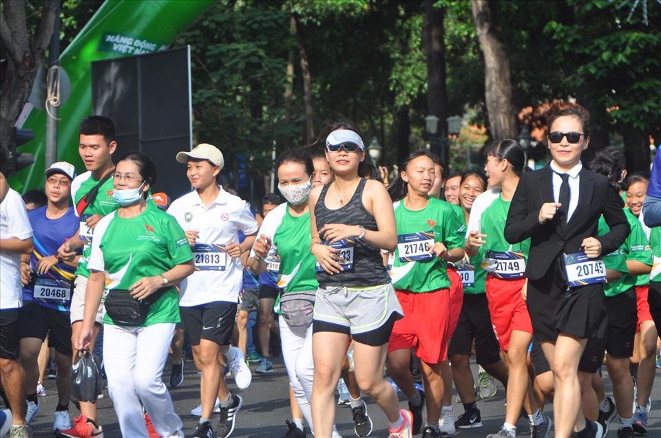 Tổng cộng có hơn 5.000 vận động viên tham gia sự kiện sáng 28.3. Các vận động viên sẽ tham gia chạy với 2 lộ trình 1,6km và 5km.