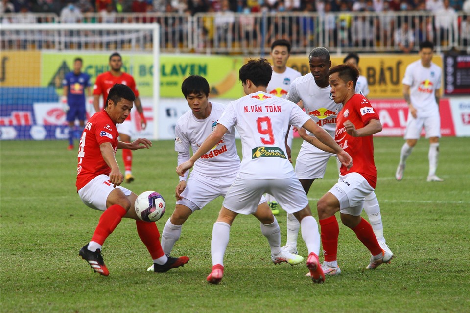 Công Phượng cùng Hoàng Anh Gia Lai có trận đấu thứ 2 liên tiếp giành chiến thắng với tỉ số 3-0. Ảnh: Thanh Vũ.