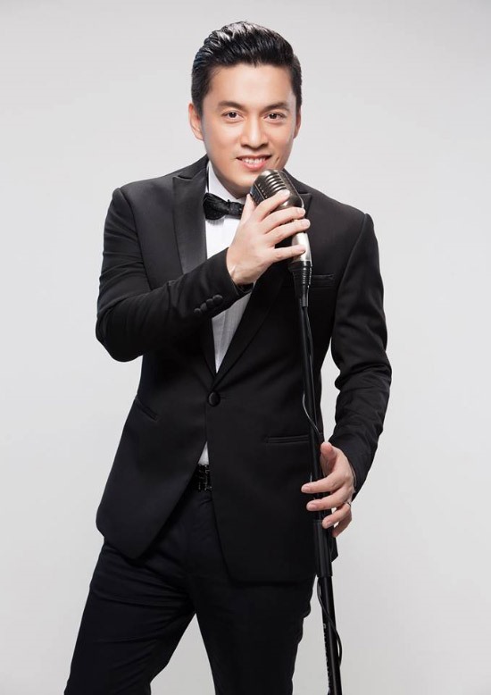Nam ca sĩ Lam Trường được biết đến nhiều hơn khi thể hiện ca khúc “Gót hồng“. Ảnh: NVCC.