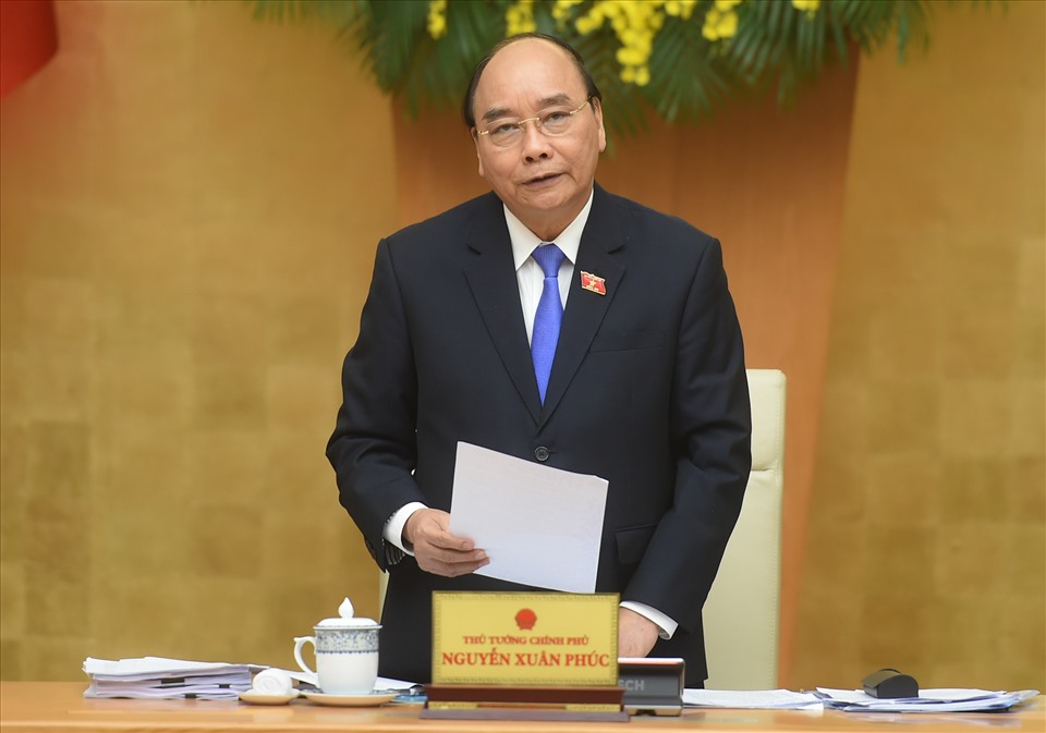 Thủ tướng Nguyễn Xuân Phúc phát biểu khai mạc phiên họp Chính phủ thường kỳ tháng 3.2021. Ảnh: VGP/Quang Hiếu