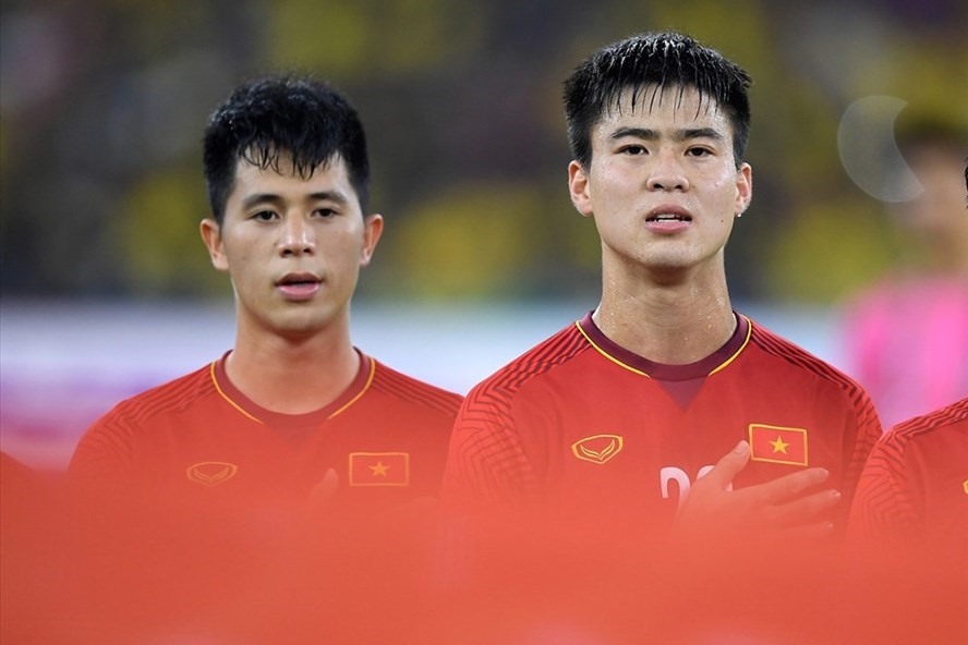 Duy Mạnh và Đình Trọng từng là những cầu thủ quan trọng của đội tuyển Việt Nam. Ảnh: Anh Tuấn
