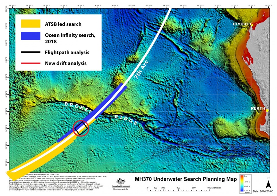 Vòng tròn màu đỏ là vị trí mà các chuyên gia cho rằng cần tập trung tìm kiếm trong cuộc tìm kiếm MH370. Ảnh: