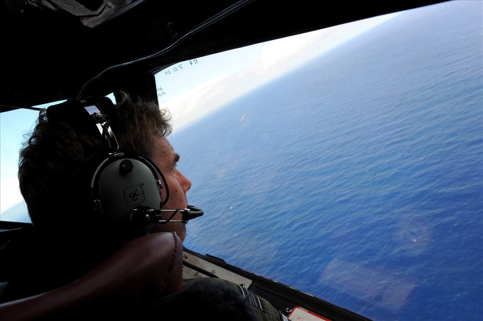 Tìm kiếm MH370. Ảnh: AFP