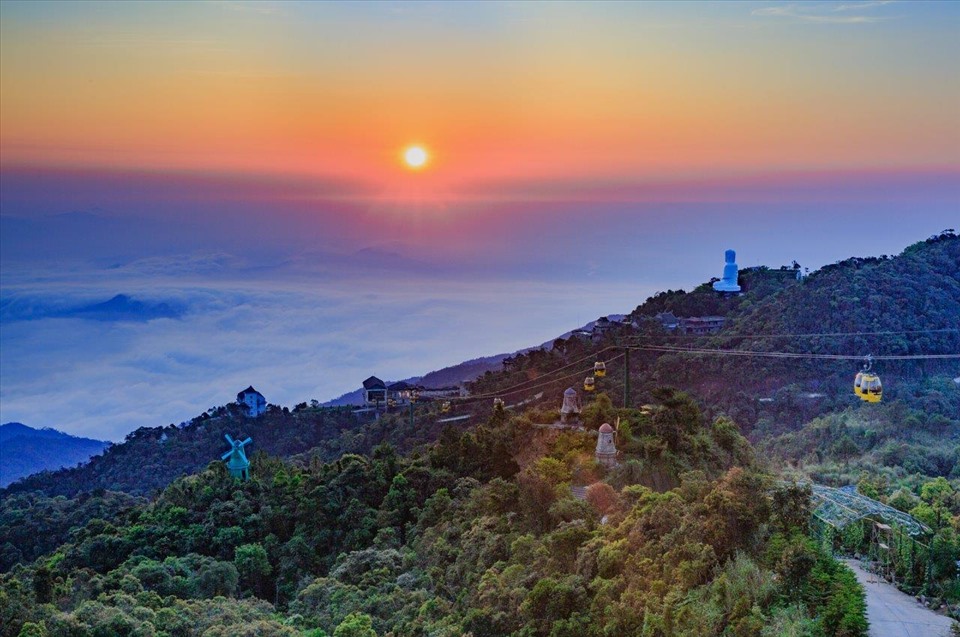 Cáp treo Bà Nà tại Sun World Ba Na Hills