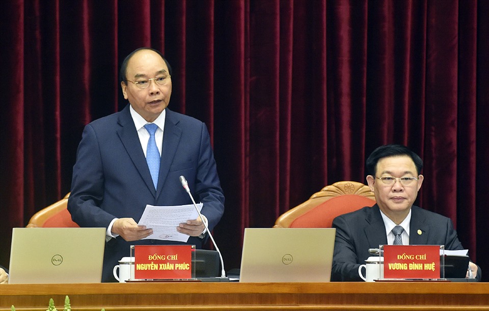 Uỷ viên Bộ Chính trị, Thủ tướng Chính phủ Nguyễn Xuân Phúc điều hành phiên khai mạc.