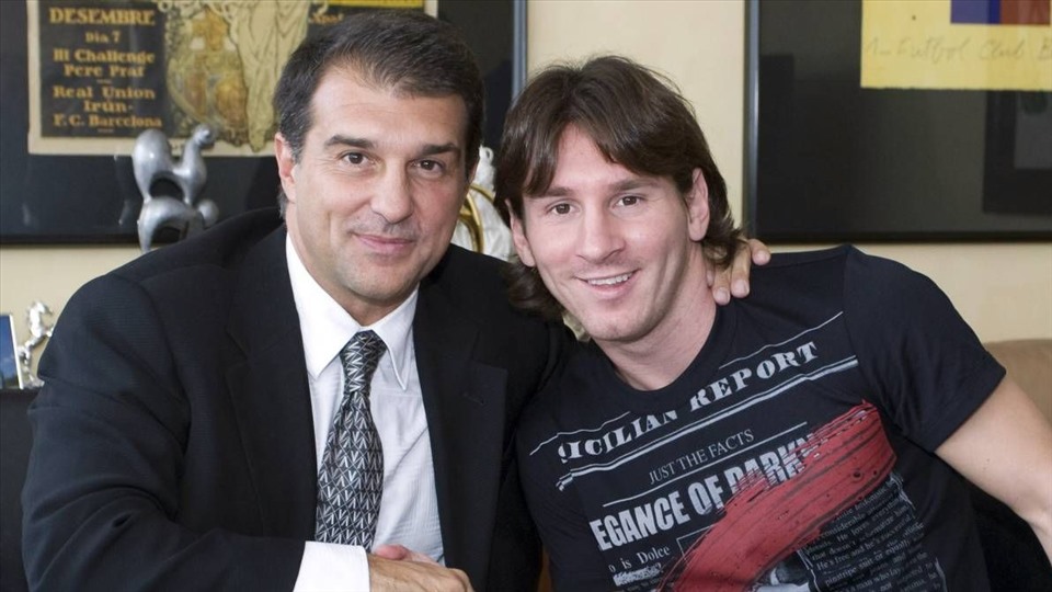 Lionel Messi lên đội 1 Barcelona trong giai đoạn đầu Joan Laporta làm Chủ tịch. Ảnh: Barcelona