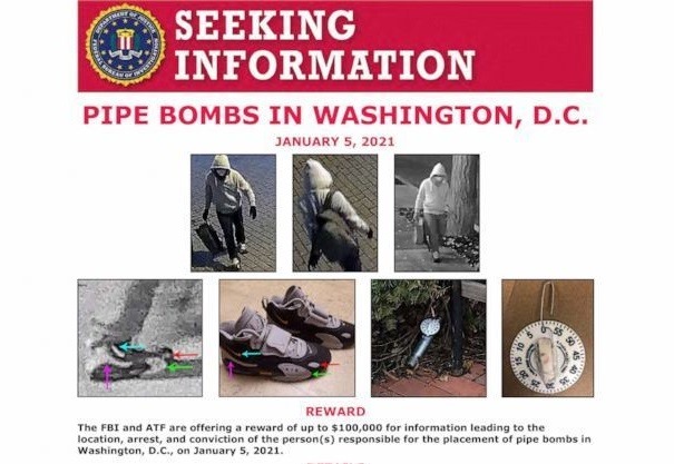 Áp phích truy nã mới của FBI với nhiều hình ảnh mới về nghi phạm đặt bom ống đêm trước vụ bạo loạn Capitol. Ảnh: FBI.
