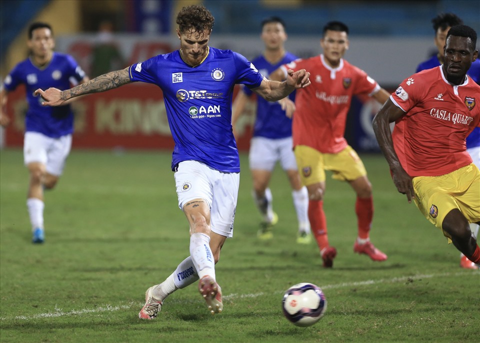 Geovane gặp chấn thương, vắng mặt trong trận đấu giữa câu lạc bộ Hà Nội và Đà Nẵng. Ảnh: Đông Đông