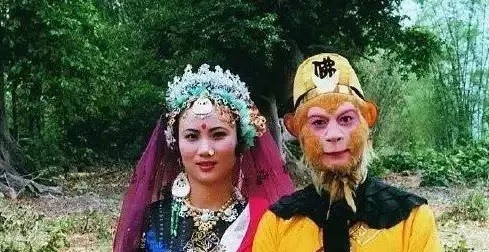 Hai vợ chồng Lục Tiểu Linh Đồng đóng Tây du ký. Ảnh: Xinhua.