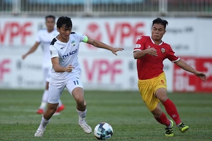 Hồng Lĩnh Hà Tĩnh thi đấu không tốt tại V.League 2021. Ảnh: H.A