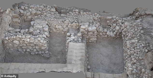 Thời kỳ đồ đồng tại Lachish - nới phát hiện ra dòng chữ. Ảnh: Viện khoa học Áo