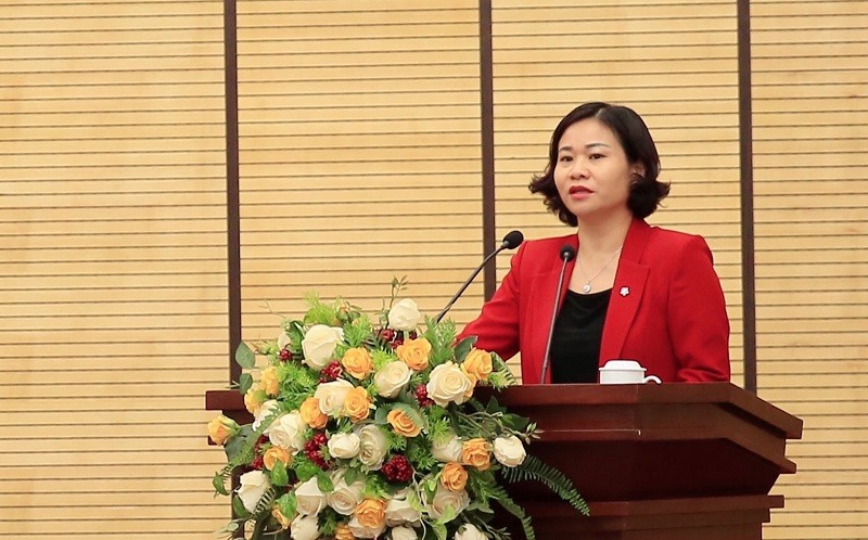 Phó Bí thư Thường trực Thành ủy Hà Nội Nguyễn Thị Tuyến phát biểu tại hội nghị. Ảnh: XH
