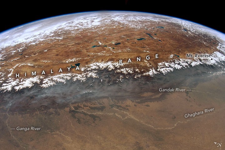 Phi hành gia Don Pettit chụp dãy Himalaya tháng 5.2012 từ ISS. Ảnh: NASA.