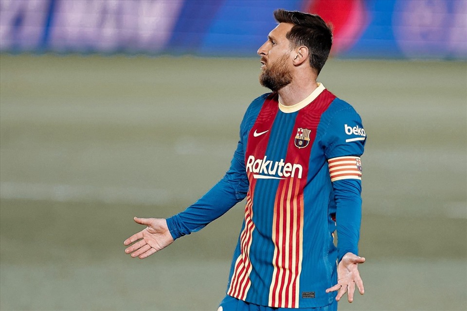 Đá theo sơ đồ 3-4-3 hay 4-3-3 thì Lionel Messi và các đồng đội đều cần đến sự linh hoạt theo thế trận. Ảnh: Barcelona