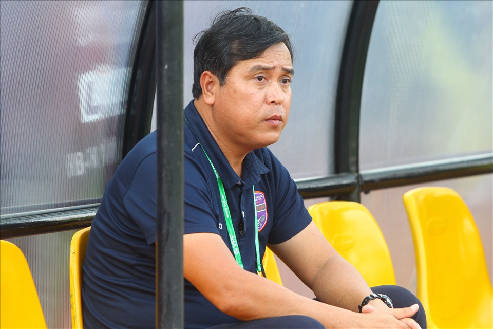 Huấn luyện viên Nguyễn Thanh Sơn thế ông Phan Thanh Hùng dẫn dắt Bình Dương. Ảnh: Thanh Vũ