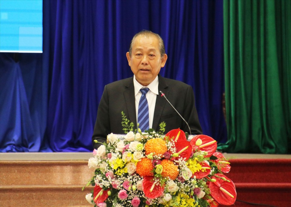 Phó Thủ tướng Trương Hòa Bình phát biểu tại tọa đàm. Ảnh: M.H