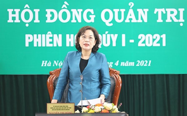 Thống đốc NHNN Việt Nam kiêm Chủ tịch HĐQT NHCSXH Nguyễn Thị Hồng chủ trì phiên họp.
